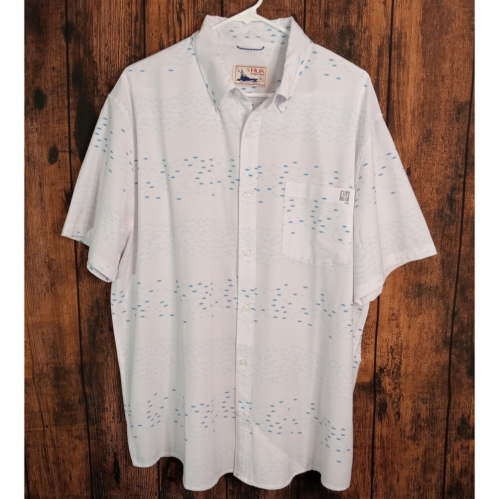 Huk Fishing Mens XL White Blue Fish Print Short Sleeve Button Down H1500201